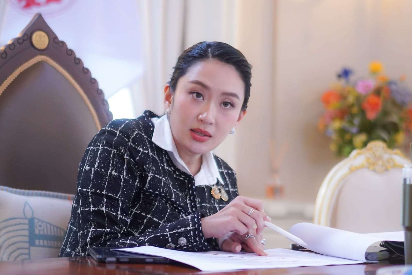 Rakyat Thailand Desak Perdana Menteri Mundur, Krisis Memuncak