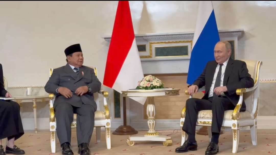 Presiden Putin Sambut Hangat Presiden Prabowo di Konstantinovsky