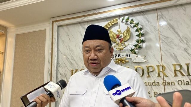 DPR Desak Pemerintah Atasi Telat Bayar Gaji Guru