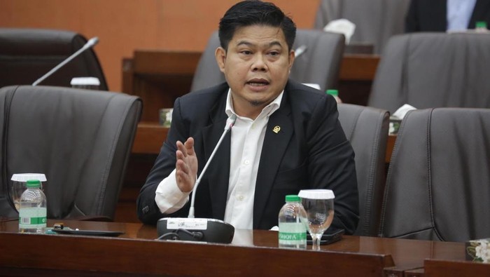Anggota Komisi I DPR RI Pertanyakan Urgensi Transfer Data Pribadi RI ke AS