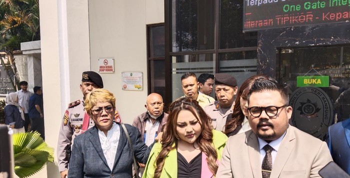 Lisa Mariana Minta Pemeriksaan Terkait Laporan RK di Bareskrim Diundur