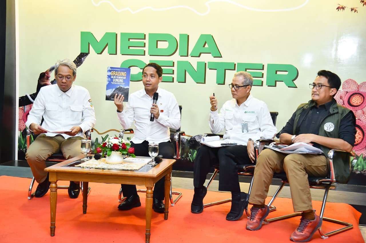 Menteri Kehutanan: Perbaikan Pendakian Gunung Rinjani Telah Dilakukan