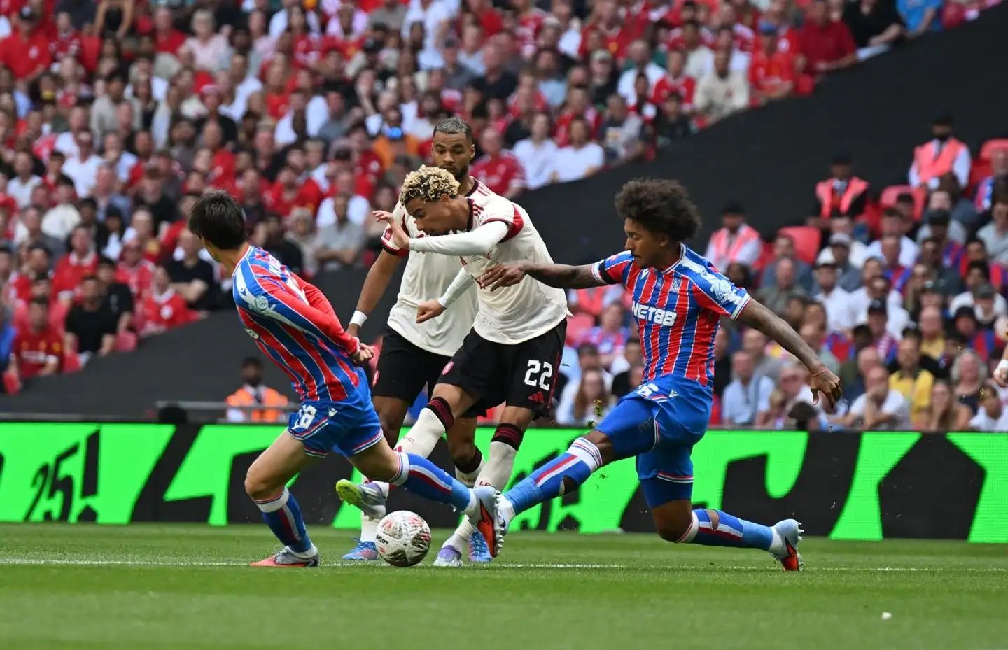 Liverpool Kalah 3-2 dari Palace di Community Shield