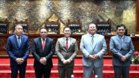 Ketua_Komisi_III_Habiburokhman_foto_bersama_usai_laporan_Komisi_III_DPR_RI_terkait_proses_pemilihan_20250821194640 Habiburokhman Yakin Calon Hakim MK Perkuat Peran Mahkamah Konstitusi