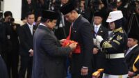 Menko AHY Dapat Anugerah Bintang Mahaputera Utama dari Prabowo