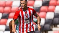 Sunderland Tunjuk Xhaka sebagai Kapten Utama
