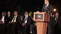 Indonesia Persembahkan Patung Sir Michael Somare untuk PNG