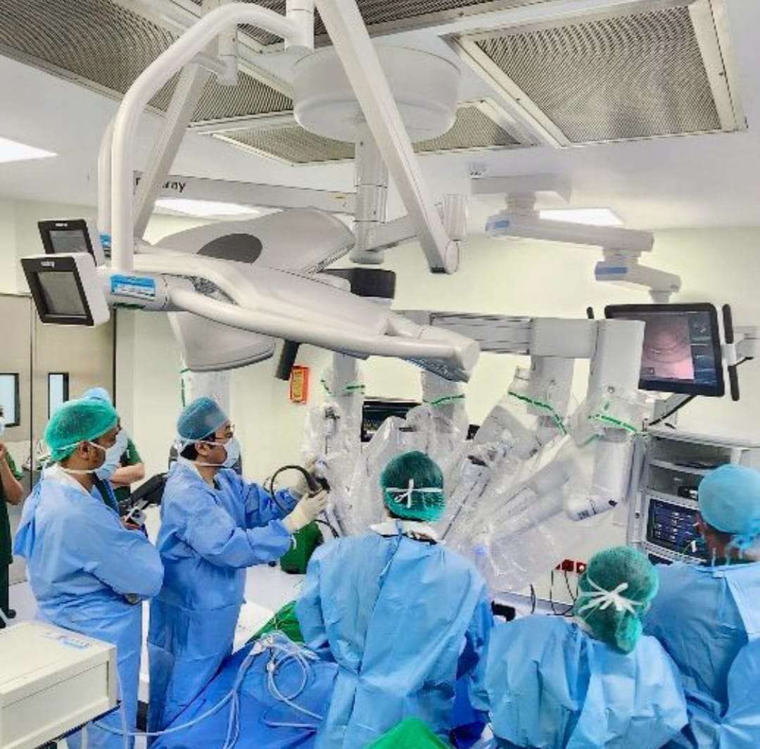 Disiarkan Langsung, Siloam Hospitals Sukses Lakukan Operasi Robotik