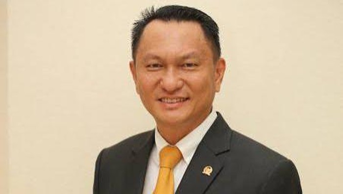 Ketua Komisi XII Dalami Dugaan Anggota DPR Terlibat Tambang Ilegal Pulau Gebe