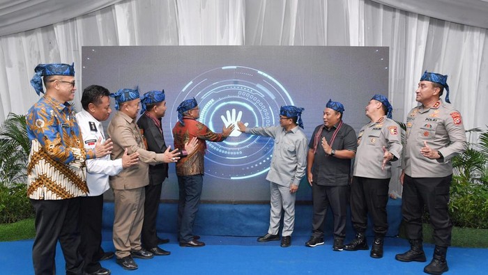 Mendes Yandri Ajak Warga Desa Perang Lawan Narkoba