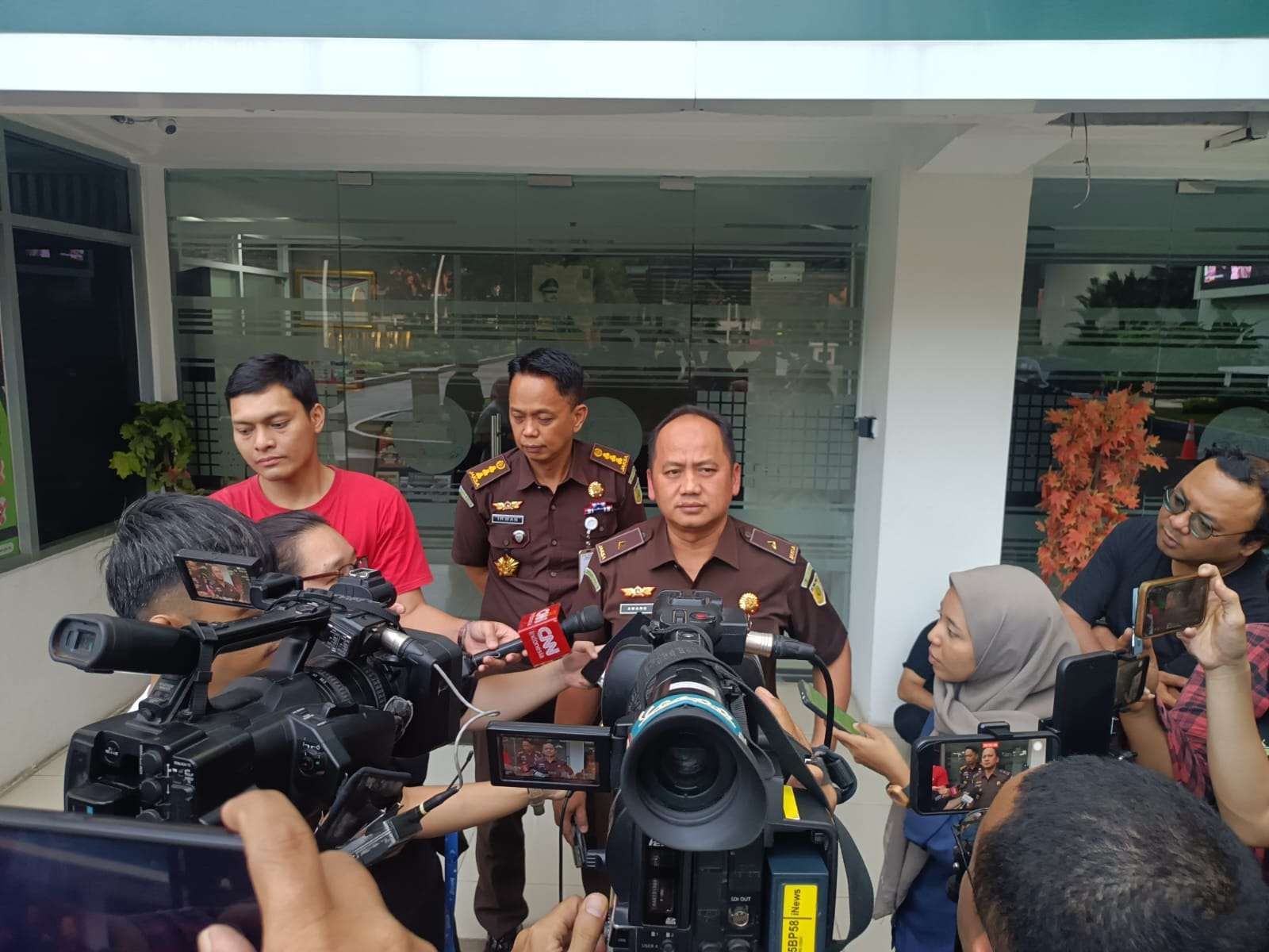 Kejagung Segera Tetapkan Riza Chalid sebagai DPO