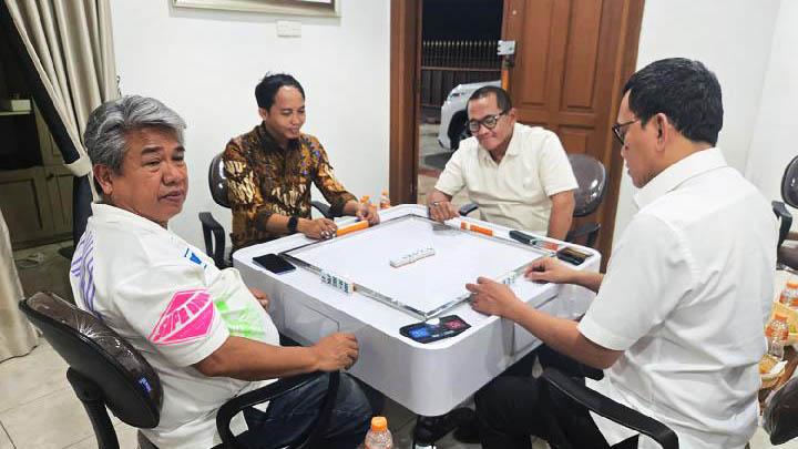 Abdul Karding Bantah Kena Reshuffle Gegara Main Domino Bareng Aziz Wellang