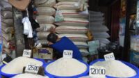 Bapanas: Harga beras medium turun jadi Rp13.637/kg, gula Rp18.050/kg