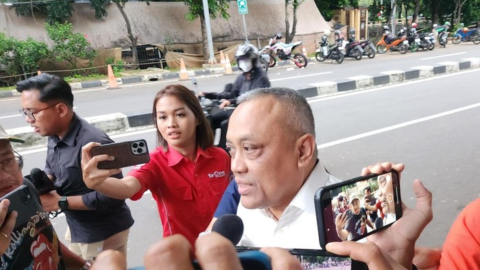 Hari Ini KPK Kembali Periksa Eks Bendahara Amphuri Terkait Kasus Korupsi Kuota Haji