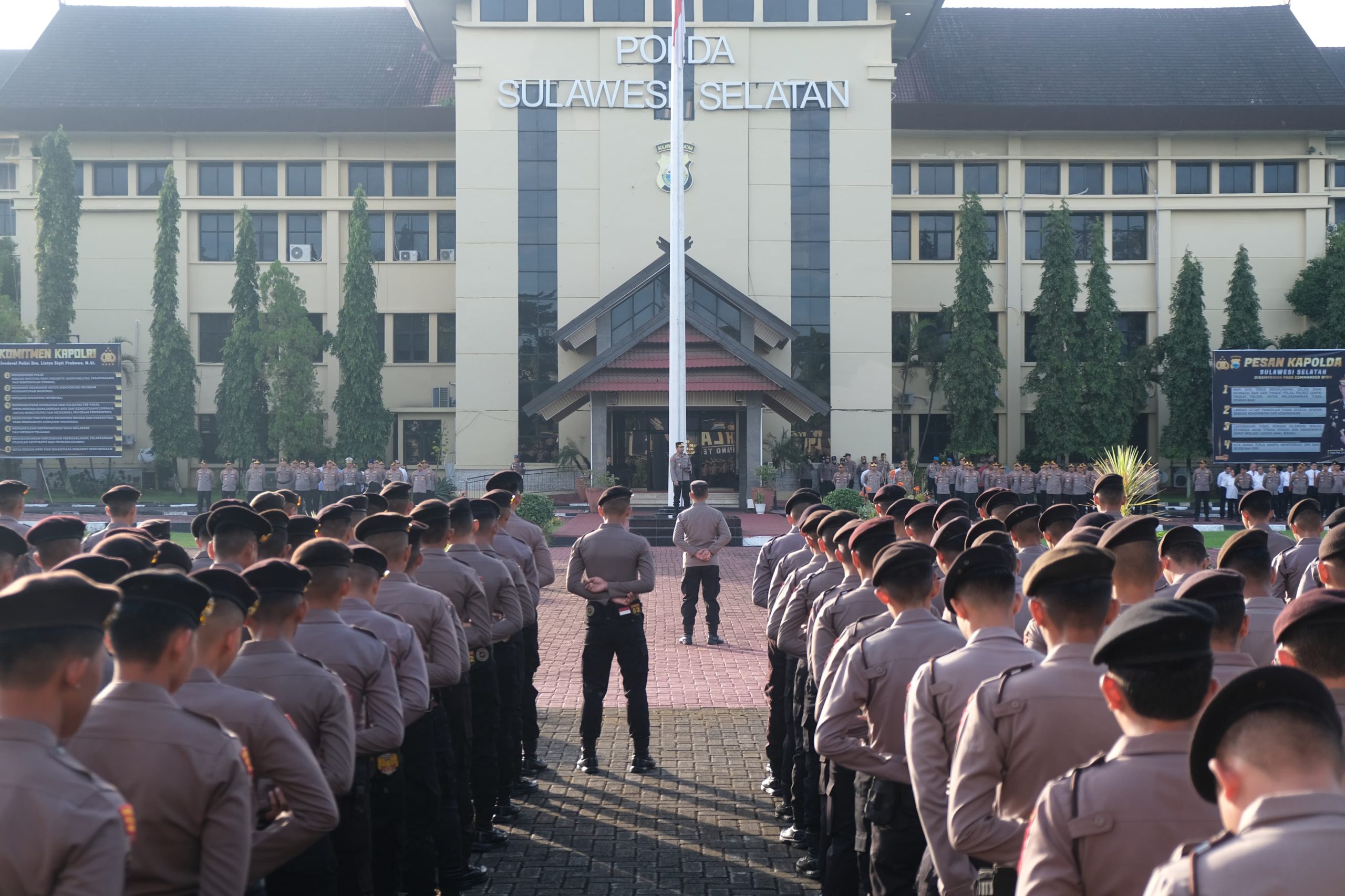 Kapolda Sulsel Irjen Rusdi Dimutasi, Diganti Brigjen Djuhandhani