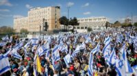 Rumahnya dikepung demonstran, Presiden Israel Netanyahu "kabur seperti pengecut"