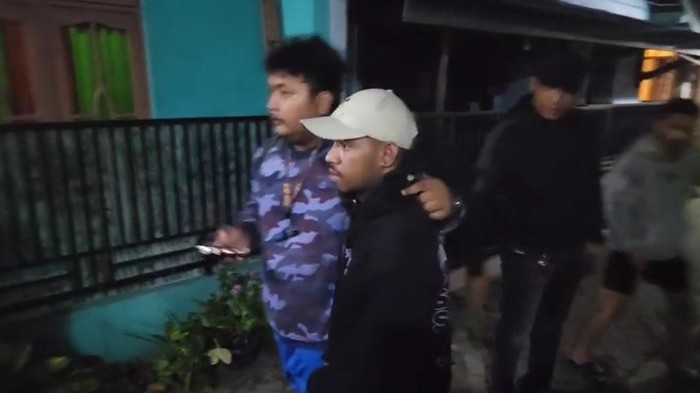 Inilah Tampang Tukang Parkir yang Pukul Pemotor gegara Dibayar Rp 5.000 di Jakut