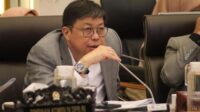 Alex Indra Lukman: Sampah Kayu Pascabanjir di Padang Bisa Jadi Energi dan Huntara