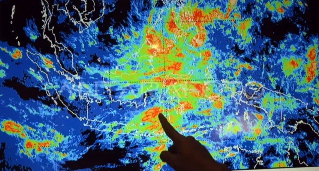 BMKG ingatkan potensi temperatur tinggi dan hujan di sejumlah daerah