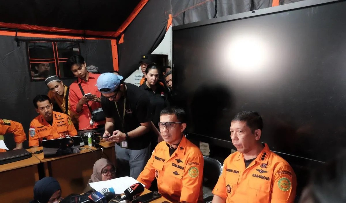 Basarnas kembali evakuasi lima korban Ponpes Al Khoziny