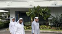 duta-besar-uni-emirat-arab-uea-untuk-indonesia-abdulla-salem-al-dhaheri-bersama-pengusaha-asal-uea-menyambangi-istana-negara-j-1761036113299_169 Dubes UEA dan Delegasi EDGE Group Temui Presiden Prabowo di Istana Negara