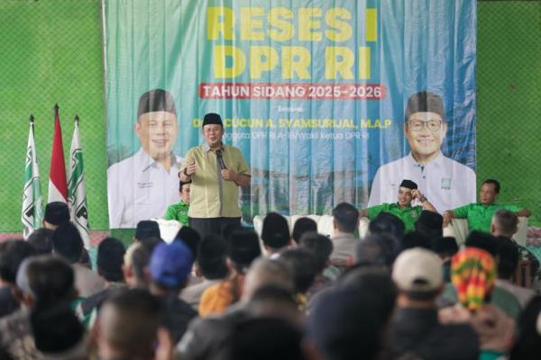 Wakil Ketua DPR Ingatkan Calon Pekerja Migran Hindari Tawaran Kerja Non-Prosedural