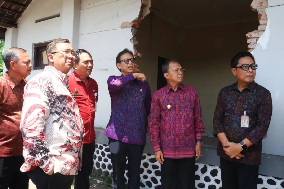 Menkes Janjikan Dukungan untuk Pemulihan RSUD Wangaya Pascabanjir, Alokasikan Bantuan Alkes hingga Rp30 Miliar