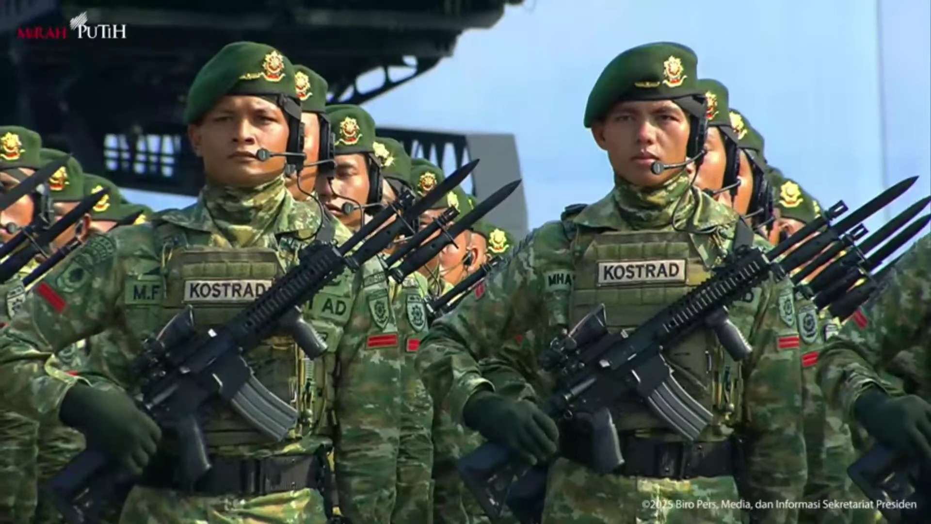 Inilah Seragam Baru TNI Simbol Transformasi Modern