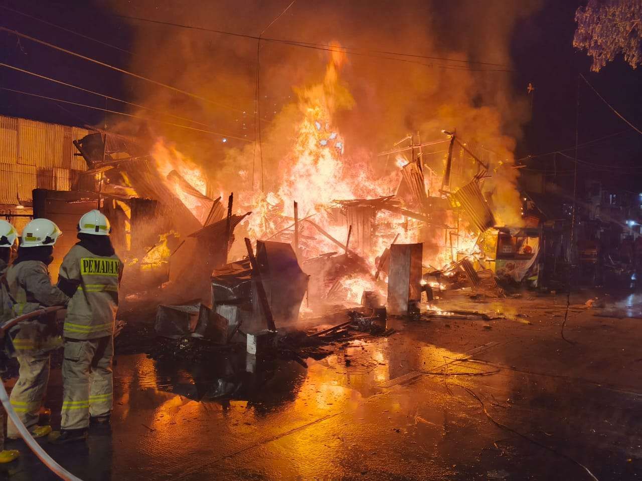 Empat Korban Tewas dalam Kebakaran Pademangan Timur
