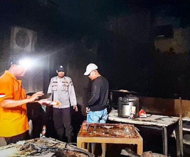 Respons Cepat Polres Tanjungbalai Amankan Lokasi Kebakaran Ruko Bale Coffee & Fitness