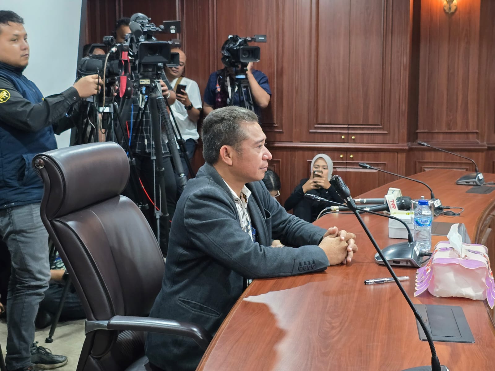 Jangan Pecat, Erwin Siregar : Isu Joget DPR karena Kenaikan Gaji adalah Hoaks