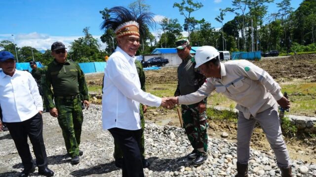 Menko Polkam Minta TNI-Polri Perkuat Sinergi Jaga Keamanan Papua