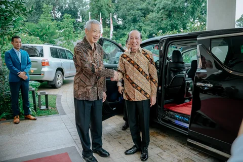 Jokowi Meets Lee Hsien Loong in Singapore, Discusses Friendship and Future Cooperation