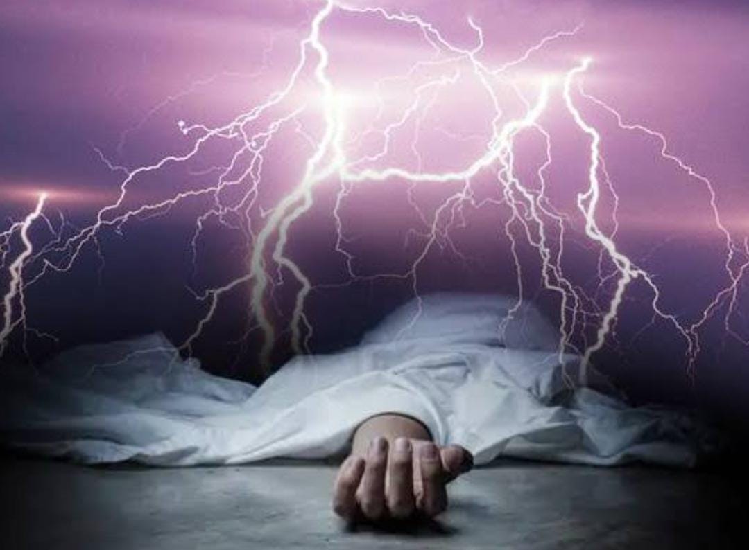 Man in Bekasi Killed by Lightning Strike While Trapped in Rainstorm