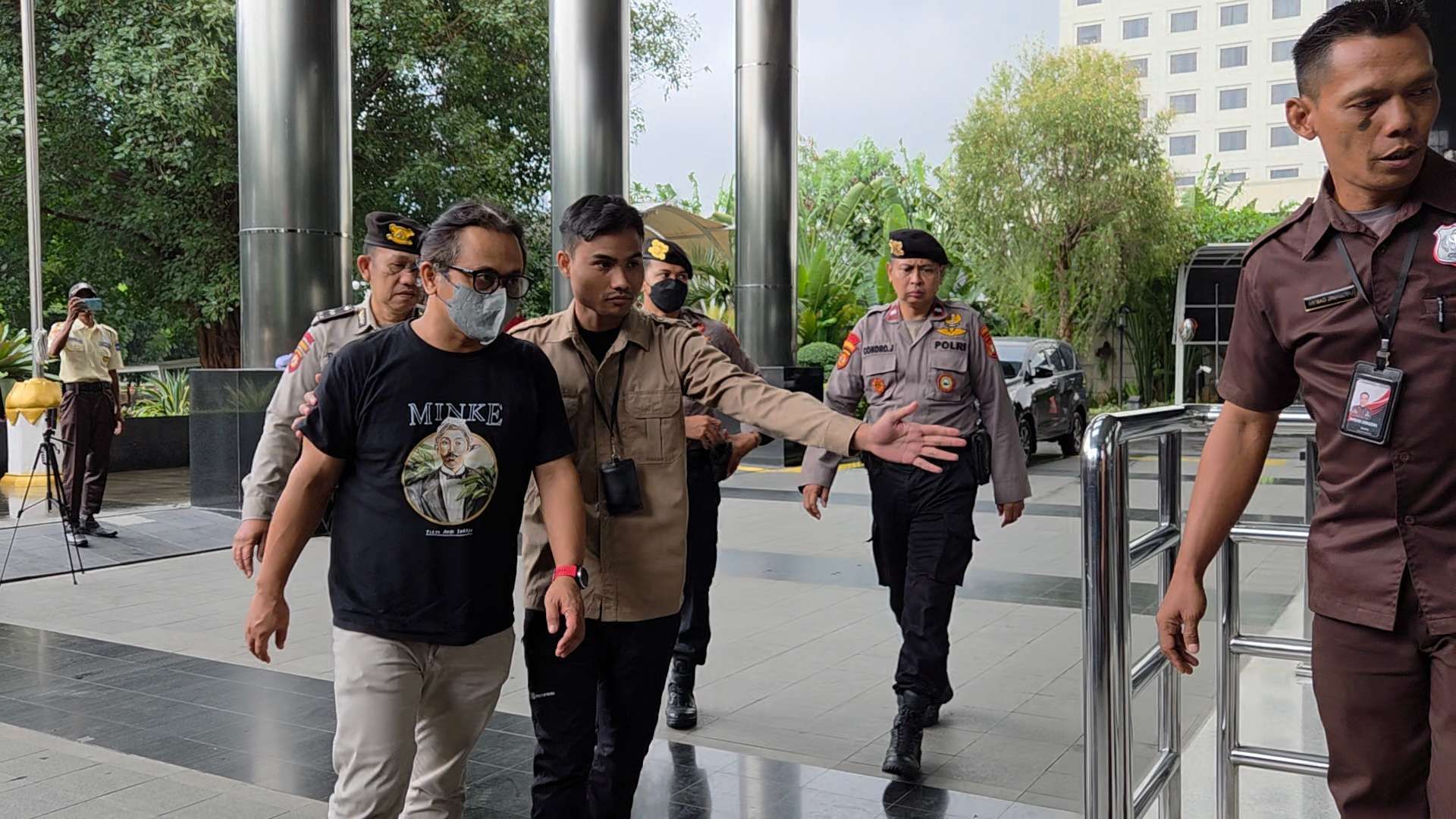 Selain Bupati Ponorogo, OTT Ponorogo, KPK Amankan Orang Kepercayaan Bupati