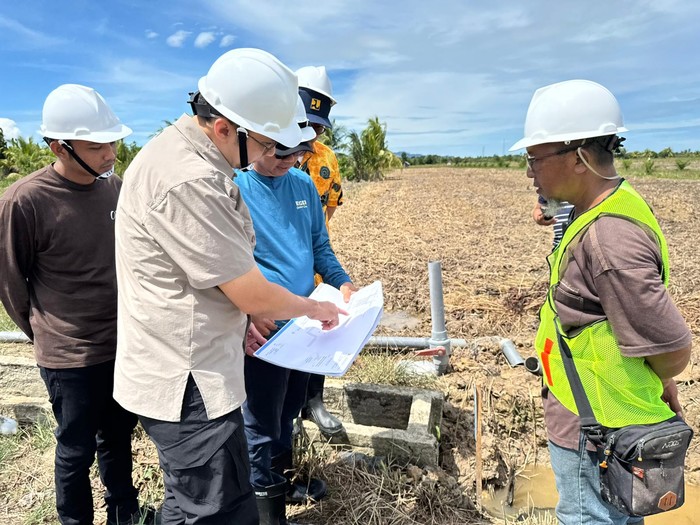 Kemenko Infrastruktur Pantau Proyek Irigasi di Kalbar, Dorong Swasembada Pangan