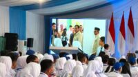 prabowo Presiden Prabowo Resmikan Smartboard di SMPN 4 Bekasi