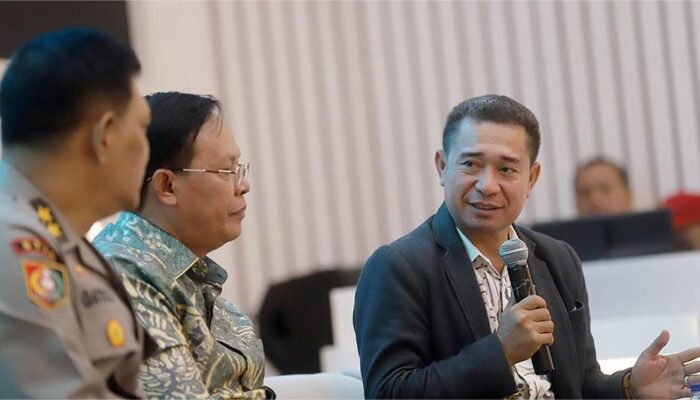 Dialektika Demokrasi bertema ‘Reformasi Polri Harapan Menuju Institusi Penegakan Hukum yang Profesional dan Humanis’ di gelar KWP bekerjasama dengan Biro Pemberitaan Parlemen DPR RI., di Kompleks Parlemen Senayan, Jakarta, Kamis (13/11)