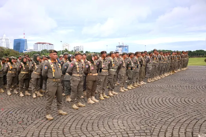 2.061 Anggota Satpol PP DKI Dikerahkan untuk Amankan 574 Gereja Saat Natal