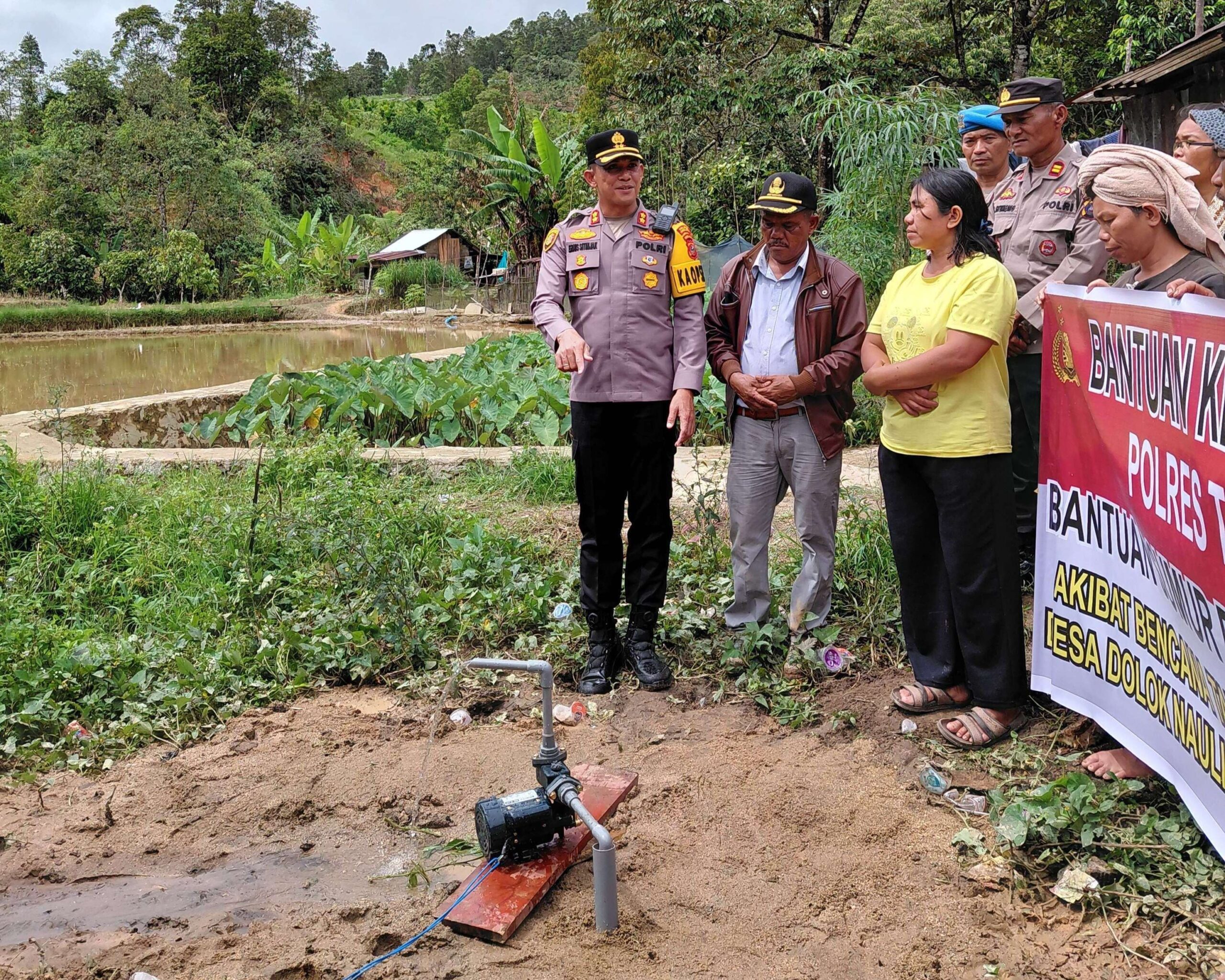 Polri Bangun Pompa Air di Desa Dolok Nauli