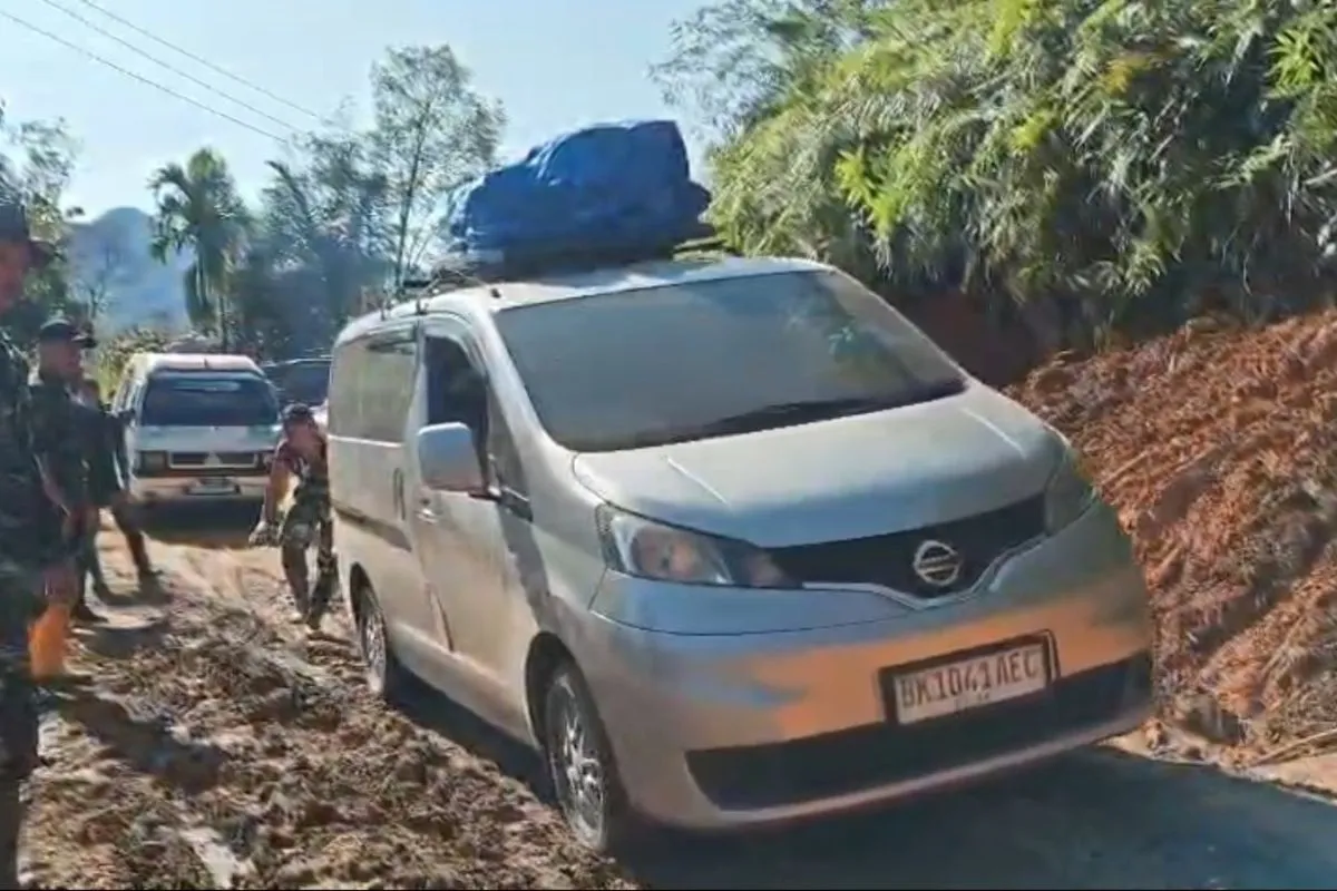 TNI Berhasil Pulihkan Akses Jalur Tarutung–Sibolga Pasca Longsor