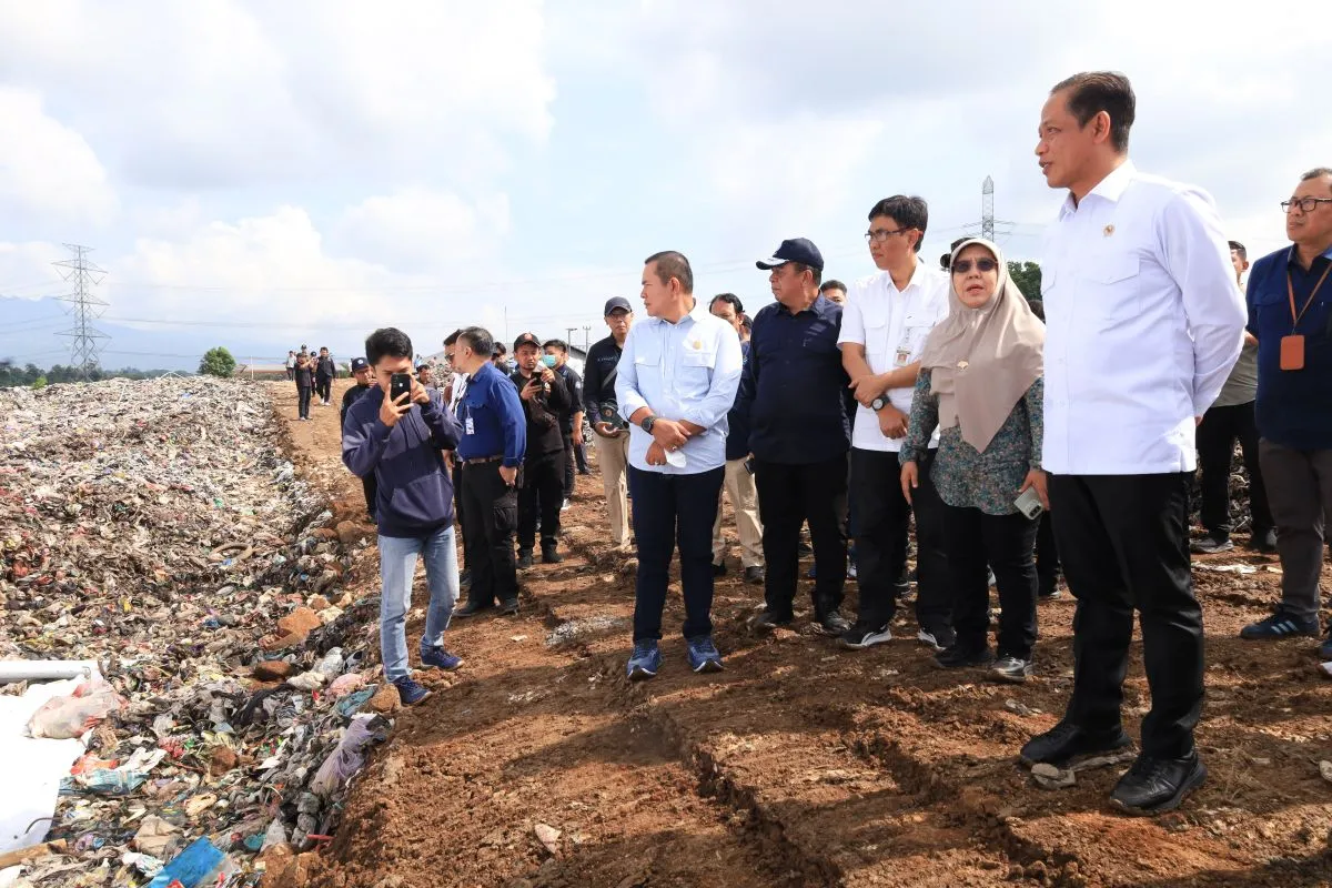 Menteri LH Ingatkan: Sampah Bukan Berkah, Melainkan Masalah yang Harus Ditangani