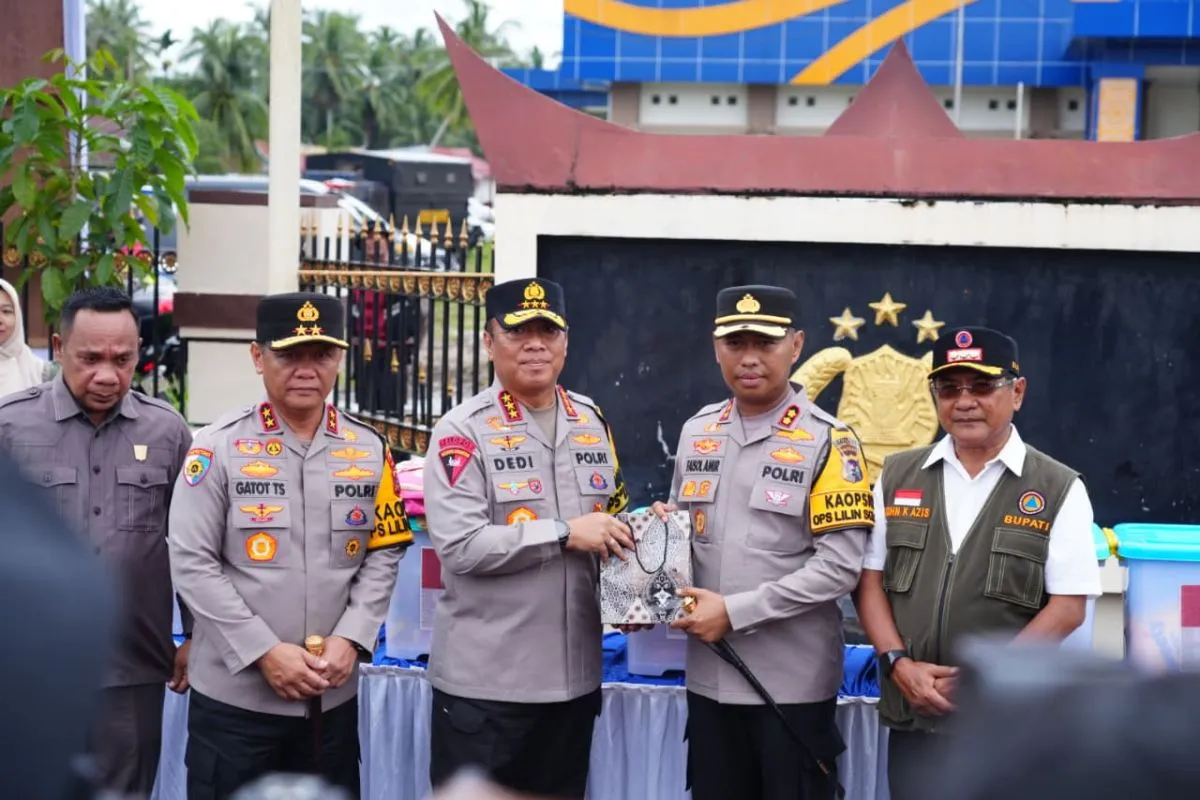 Wakapolri Tinjau Sumatra, Pastikan Pemulihan Pascabanjir Dipercepat