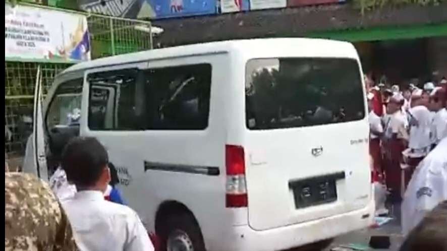 Polisi Periksa Sopir Mobil MBG Penabrak Siswa