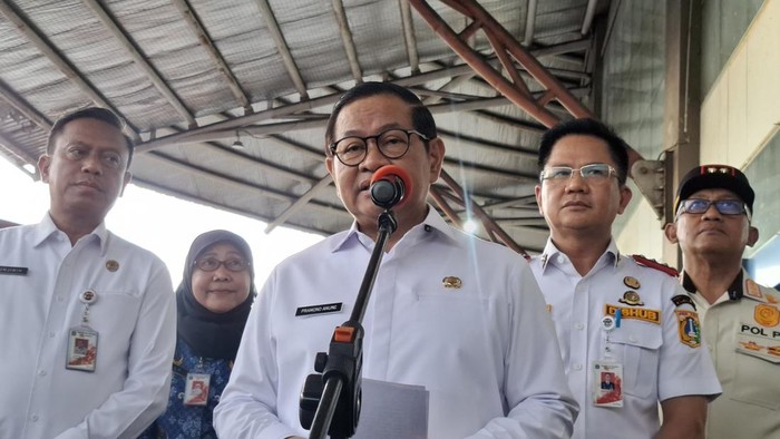 Gubernur DKI Jakarta Batasi Perayaan Tahun Baru, Utamakan Empati Korban Bencana
