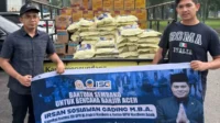 irsan-301125-a Irsan Sosiawan Gading Kirim Bantuan Banjir ke Aceh Lewat Jalur Udara