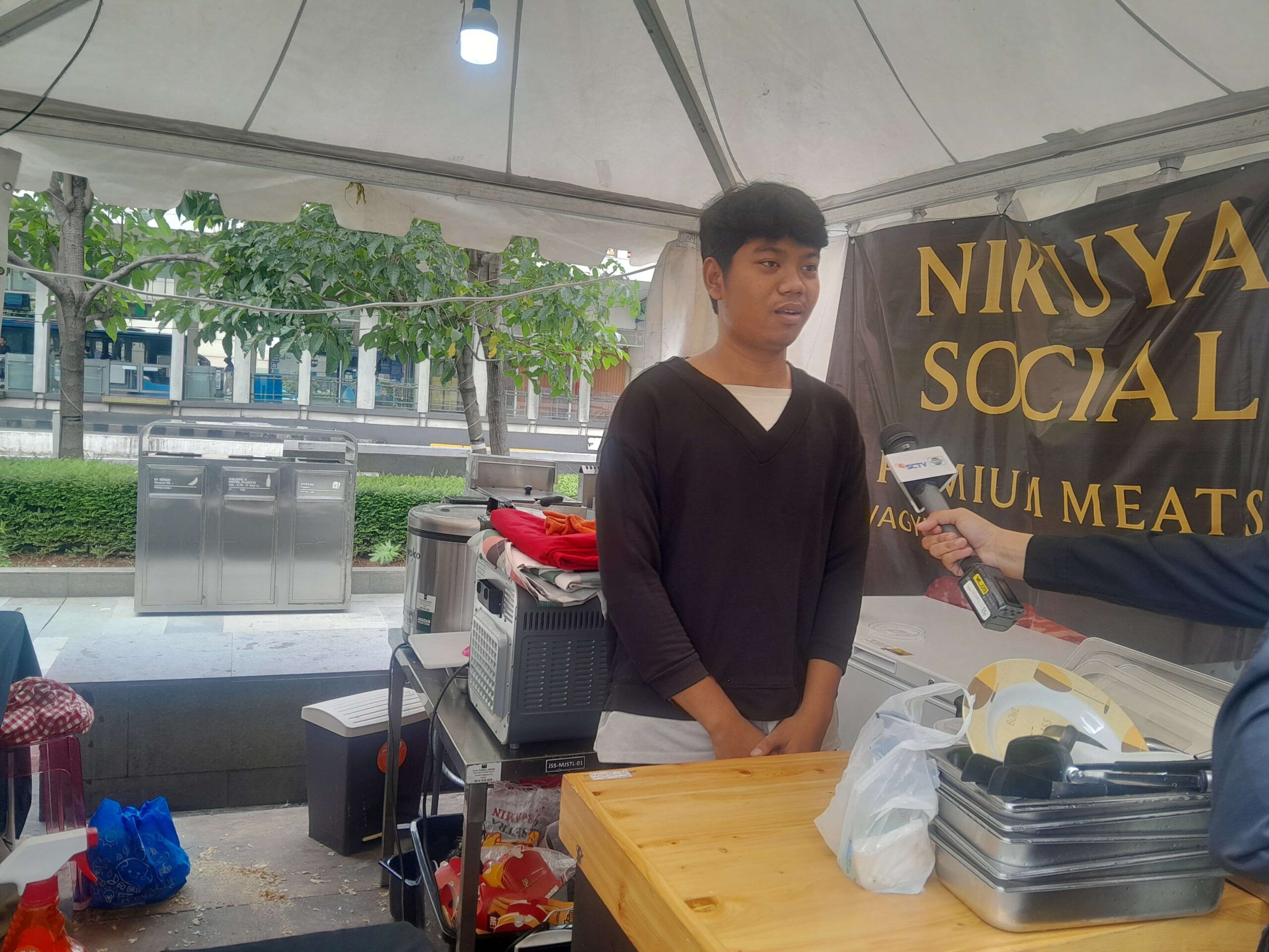 Pelaku Bazar Beberkan Kronologi Kebakaran Reklame Digital Sarinah