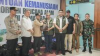 ketua-mpr-ri-ahmad-muzani-menyalurkan-bantuan-kepada-korban-bencana-di-sumatera-utara-1765686266607_169 Muzani Gandeng Masinton, Salurkan Bantuan Ribuan Paket untuk Korban Bencana di Sumut