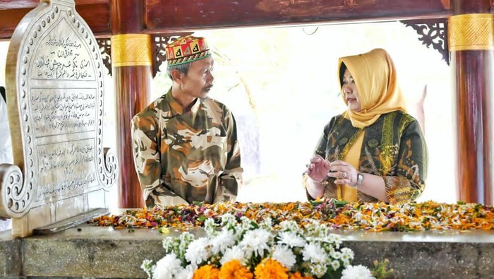 Setjen MPR Ziarah Makam Cut Nyak Dien, Semangat Srikandi Bangkitkan Perempuan Indonesia!"