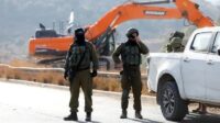 Kejam, Tentara Israel Tabrak Warga Palestina Saat Salat di Tepi Barat